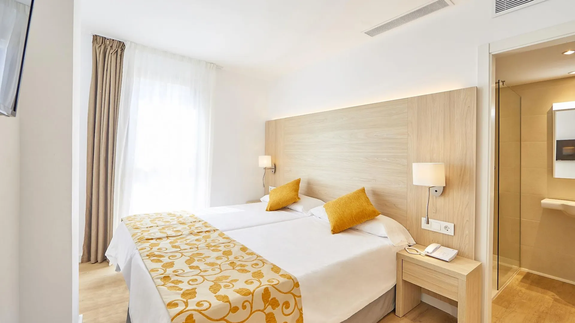 Hotel Ilusion Moreyo - Adults Only Cala Bona